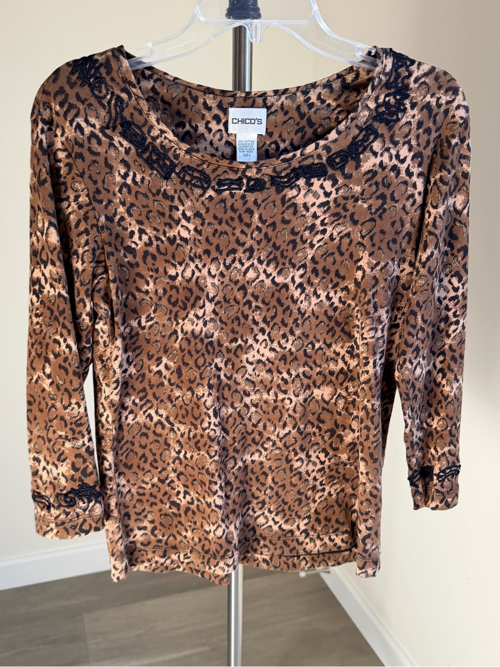 Chico's Leopard Print Long Sleeve Top in Brown and Black size S 100% cotton